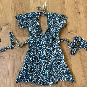 Faithfull the Brand Blue Floral mini dress - size 4